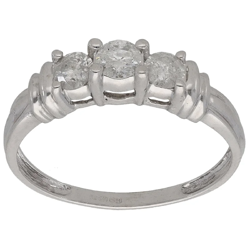 Aged vow rings-14ct White Gold 0.50ct Diamond Trilogy Ring Size Q