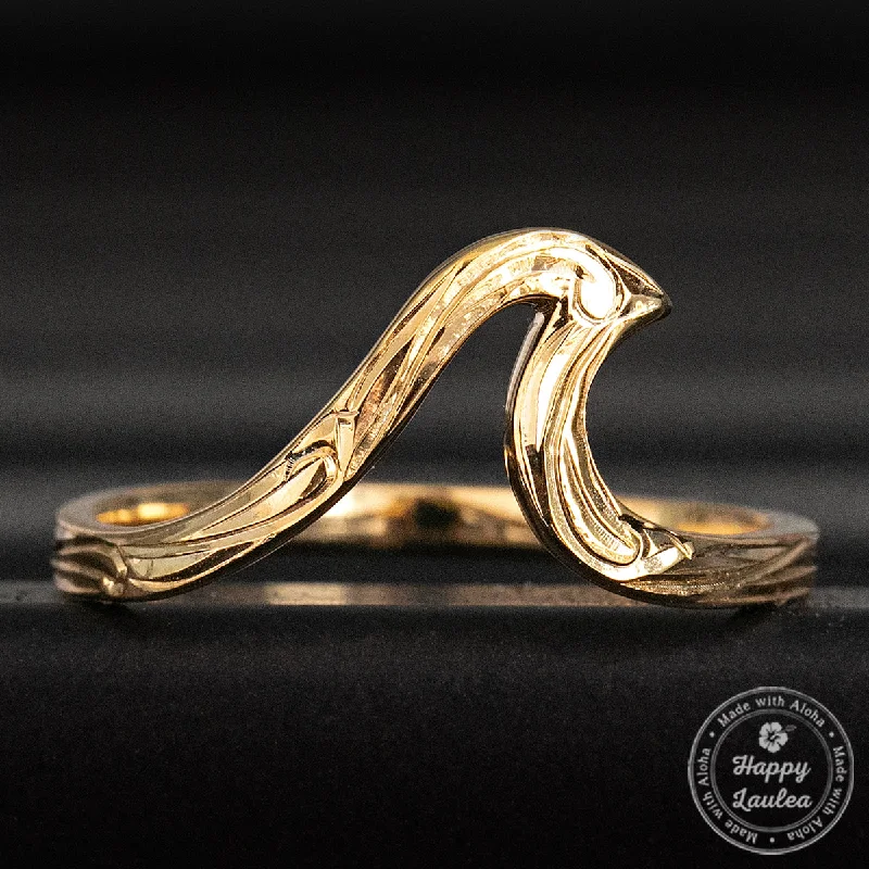 Hand-glossy rings-Gold Ion Plated Sterling Silver Hand Engraved Scroll Pattern Wave Ring