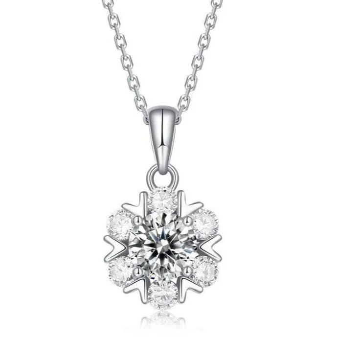 Petite stone necklaces-Classic 1.0 Ct Diamond Pendant Snowflake Necklace