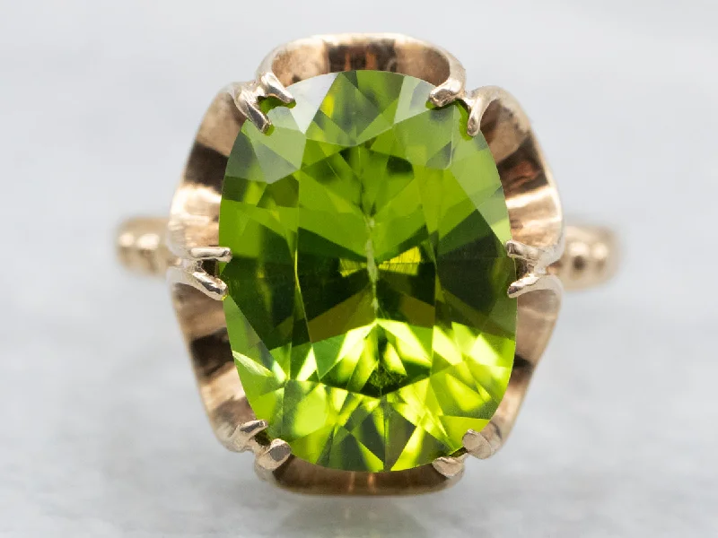 Solid cocktail rings-Vintage Peridot Cocktail Ring with Scalloped Profile