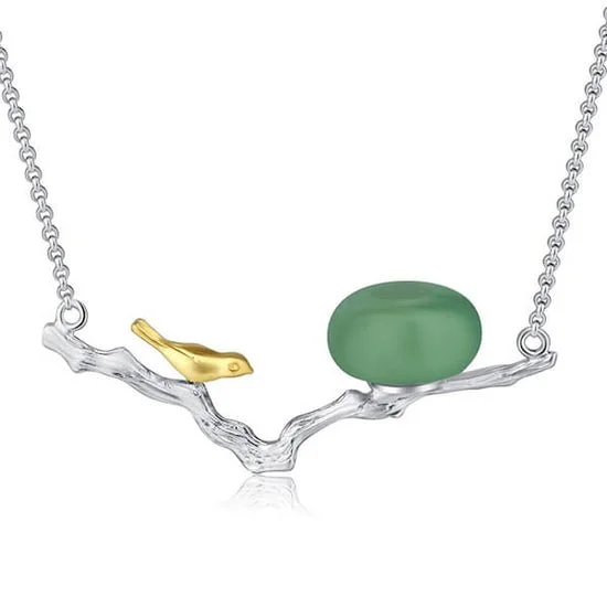 Sleek clasp necklaces-Bird Necklace with Natural Aventurine