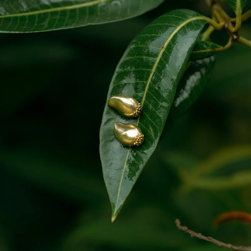 Gem strand earrings-Mango Charm Studs