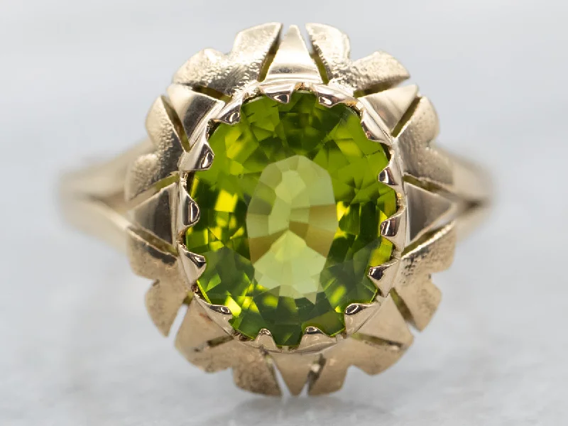 Ripple style rings-Vintage Textured Gold Peridot Ring