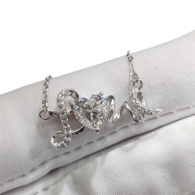 Fine cord necklaces-Diamond Love Shaped Pendant Necklace