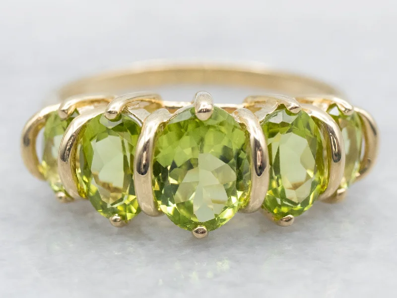 Stone-twisted rings-Gold Peridot Ring