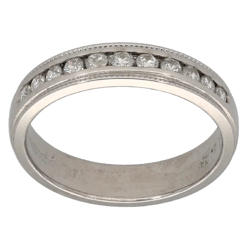 Owl design rings-18ct White Gold 0.25ct Diamond Half Eternity Ring Size L